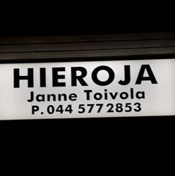 Hieroja Janne Toivola
