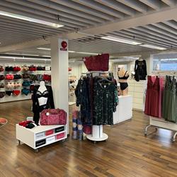 Ihanat Kurvit Kommandiittiyhtiö