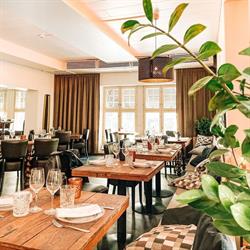 Dining 26 by Arto Rastas