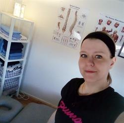 Koulutettu hieroja Kirsi Virkkala