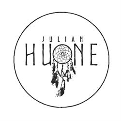 Julian Huone