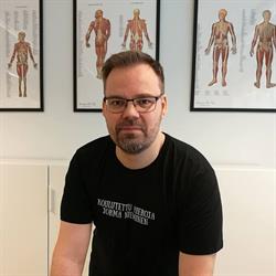 Koulutettu hieroja Jorma Nieminen