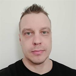 Koulutettu hieroja, urheiluhieroja Jani Paajoki
