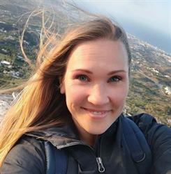 Koulutettu hieroja Marika Sinisalo