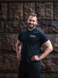 Osteopaatti & Voimavalmentaja Riku Rantanen