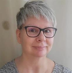 Jalkahoitaja/Lähihoitaja Sari Sundström